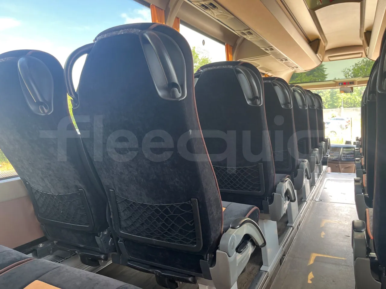 Iveco Magelys SFR2XX - EUR6 - 294kW - 12.265m - floor hatches photo