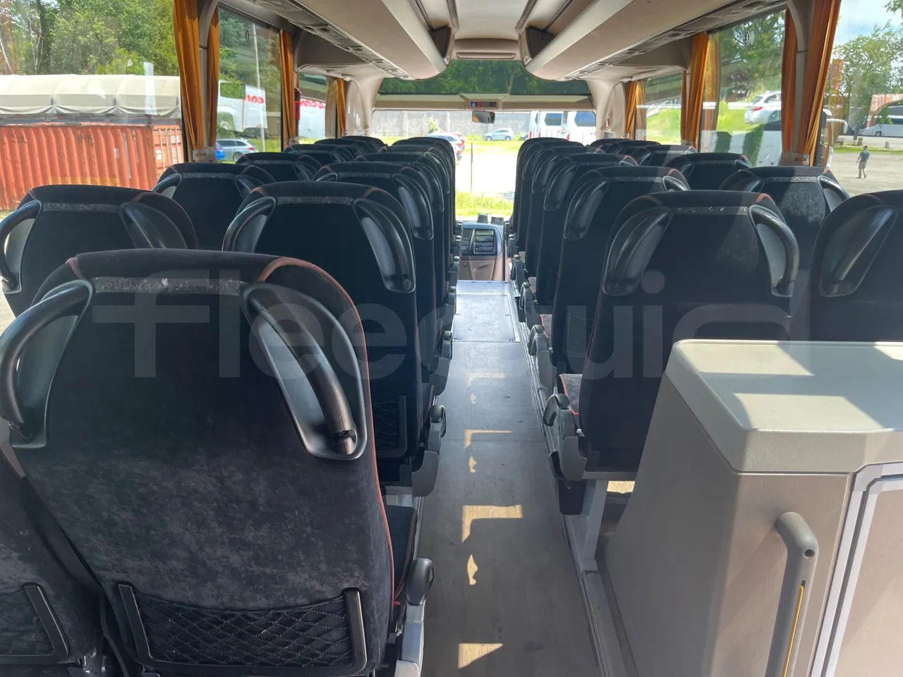 Iveco Magelys SFR2XX - EUR6 - 294kW - 12.265m - forward view middle aisle