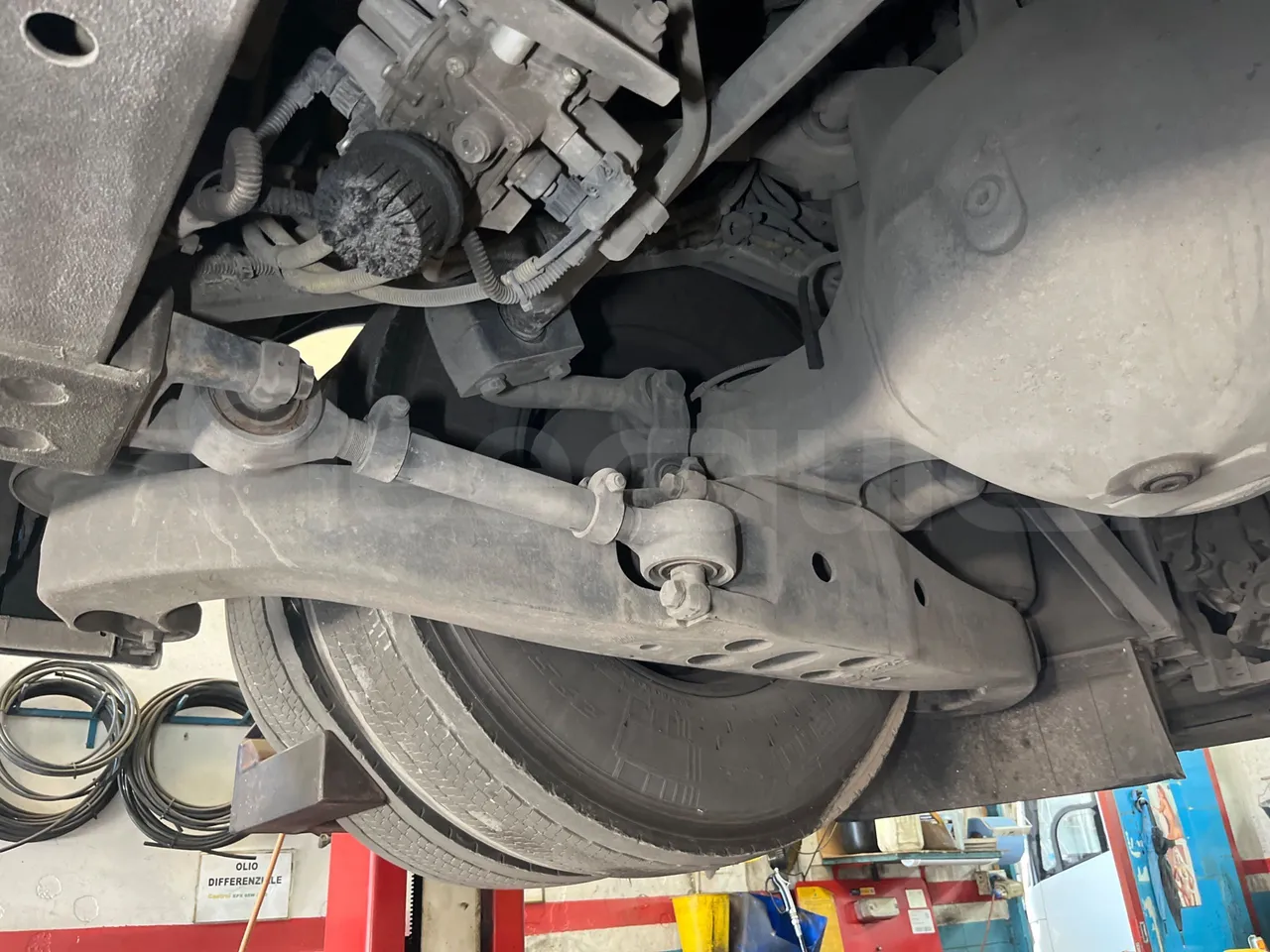 Iveco Magelys SFR2XX - EUR6 - 294kW - 12.265m - axle 3 right side