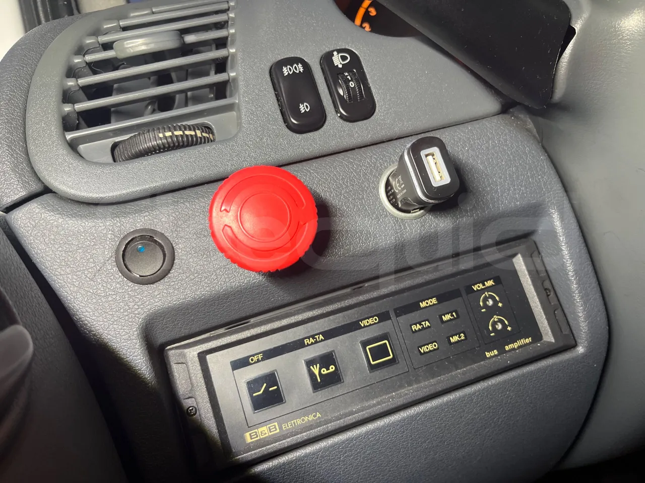 Mercedes-Benz Sprinter 416CD - EUR3 -115kW -6.945m - hostes microphone accessories photo