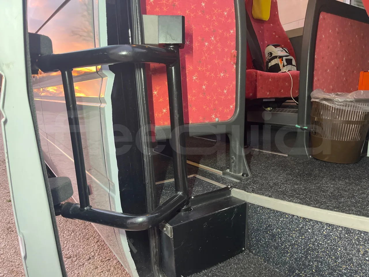 Mercedes-Benz Sprinter 416CD - EUR3 -115kW -6.945m - door mechanism photo