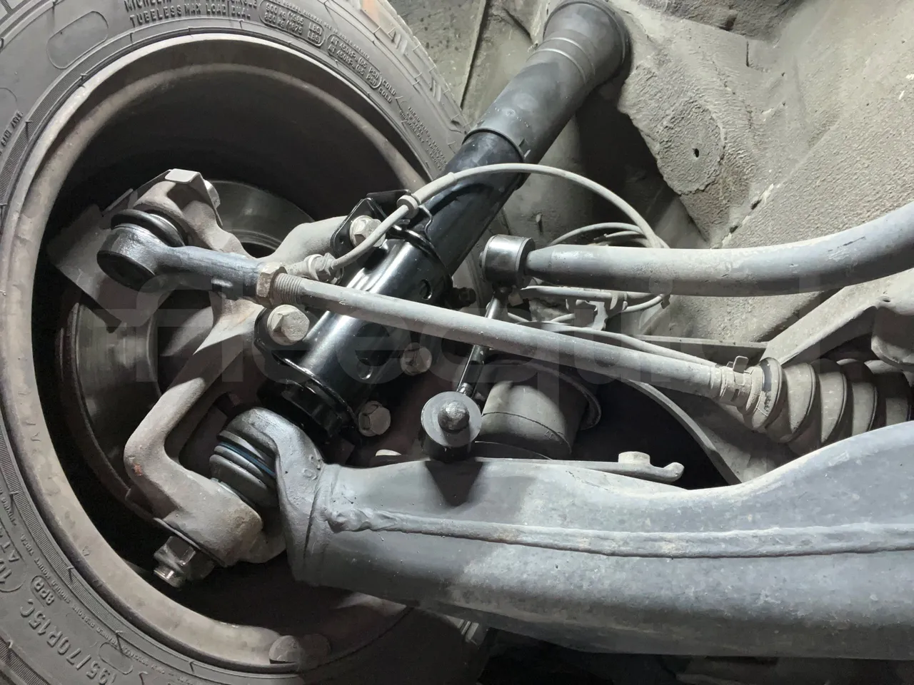 Mercedes-Benz Sprinter 416CD - EUR3 -115kW -6.945m - front shock absorbers right