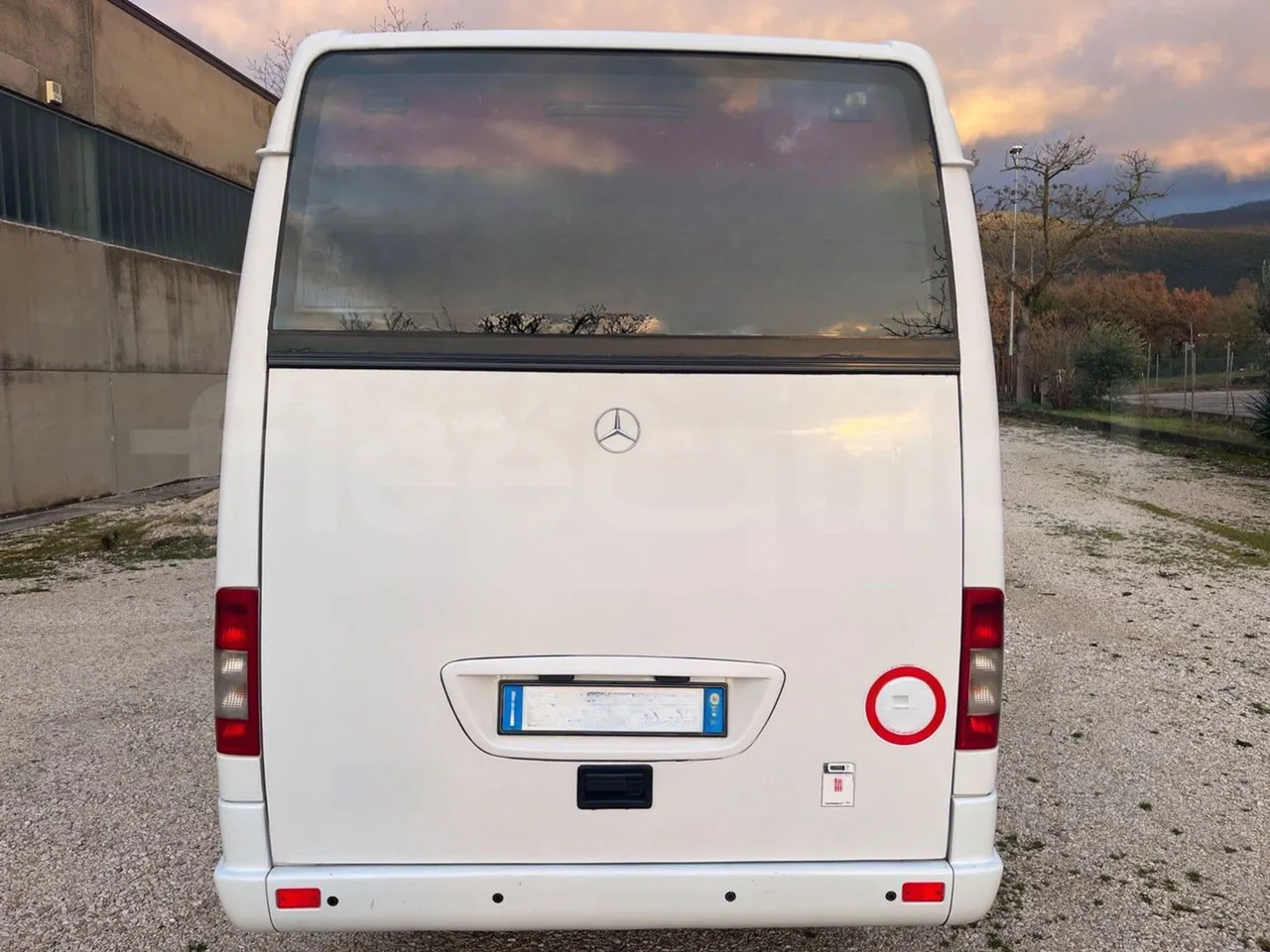 Mercedes-Benz Sprinter 416CD - EUR3 -115kW -6.945m - rear hatch closed
