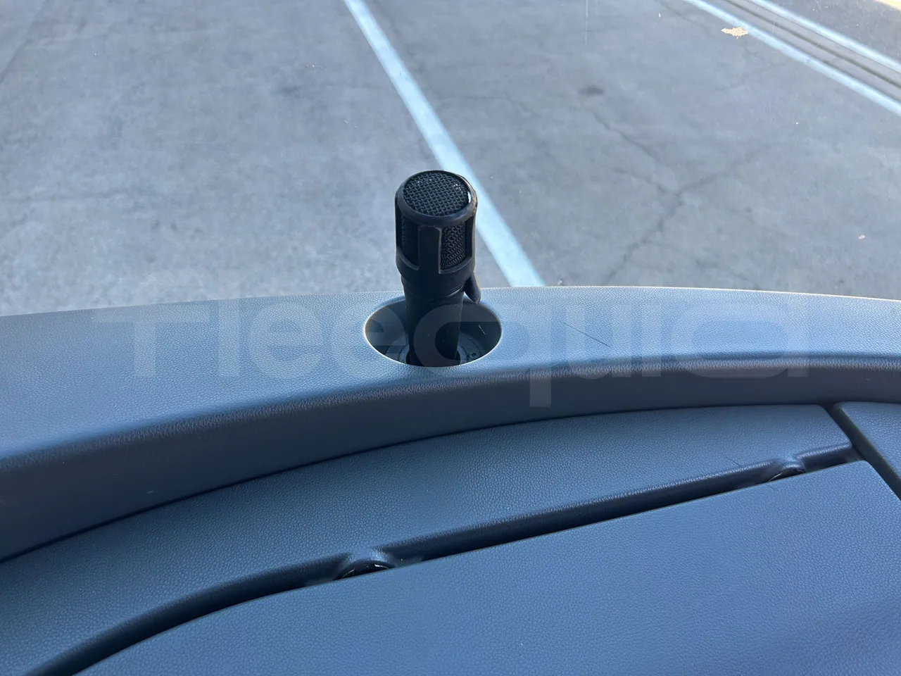Setra S415 - Hostess Microphone