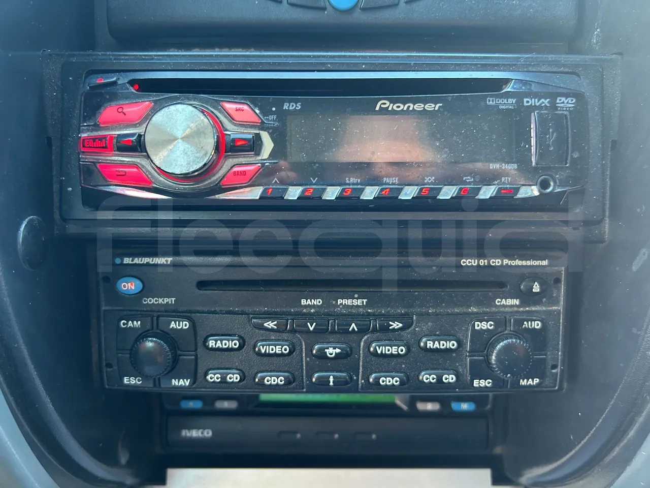Setra S415 - Radio