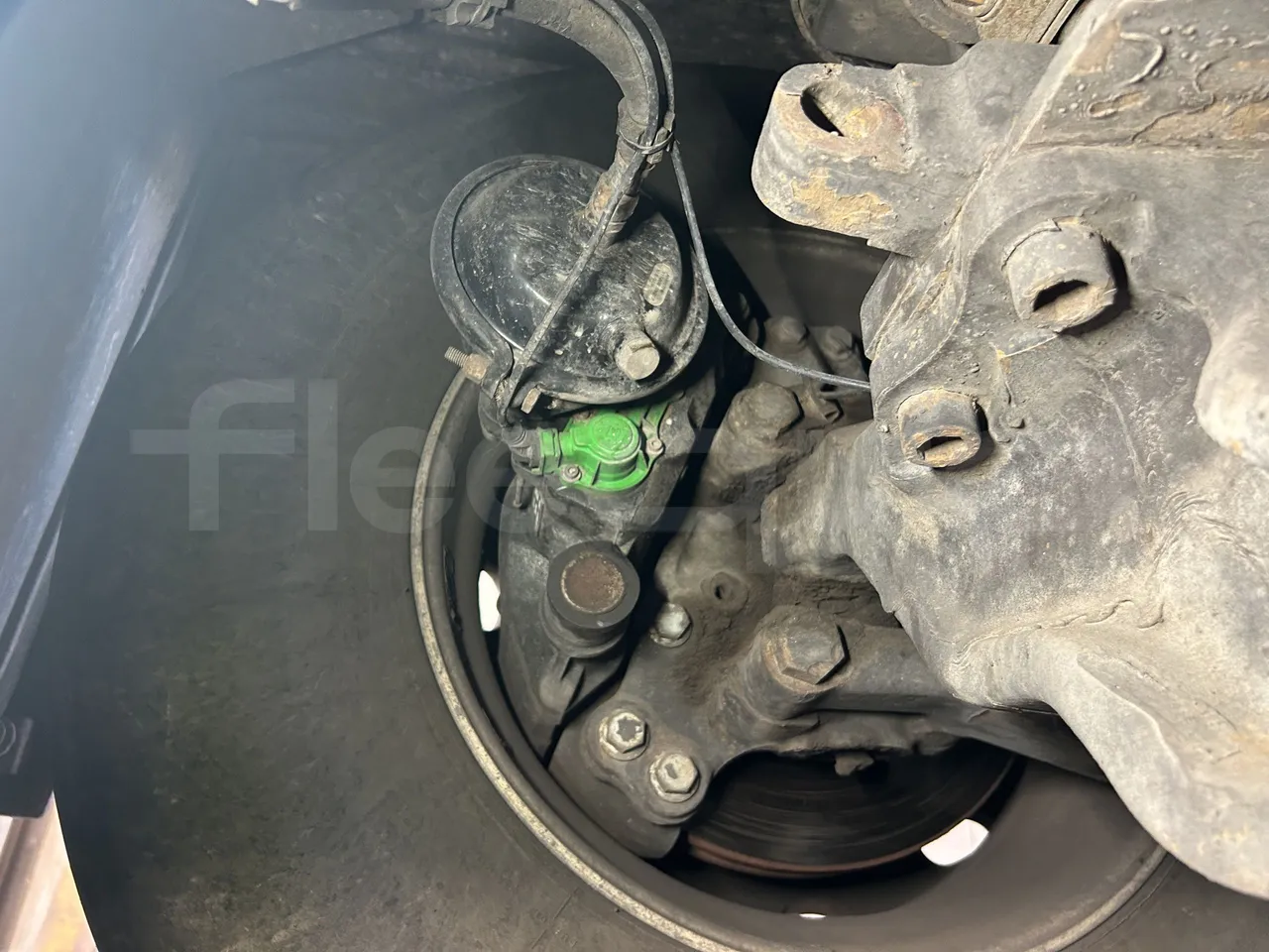 Setra S415 - Third Axle Caliper Brakes Left Side