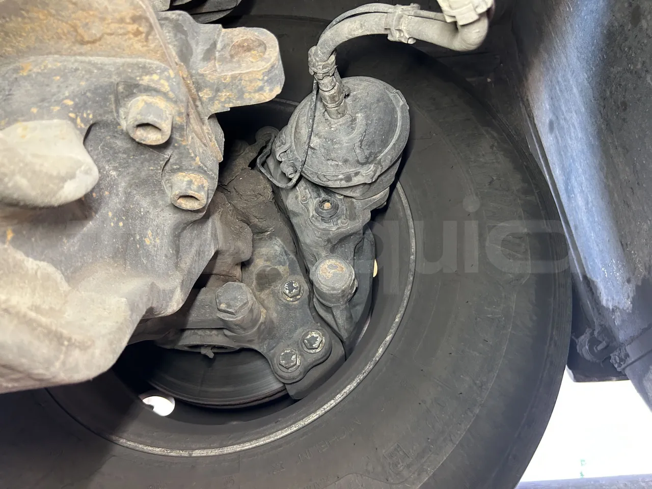 Setra S415 - Third Axle Caliper Brakes Right Side