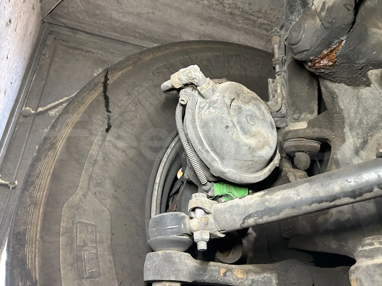Setra S415 - First Axle Brake Calipers Right Side