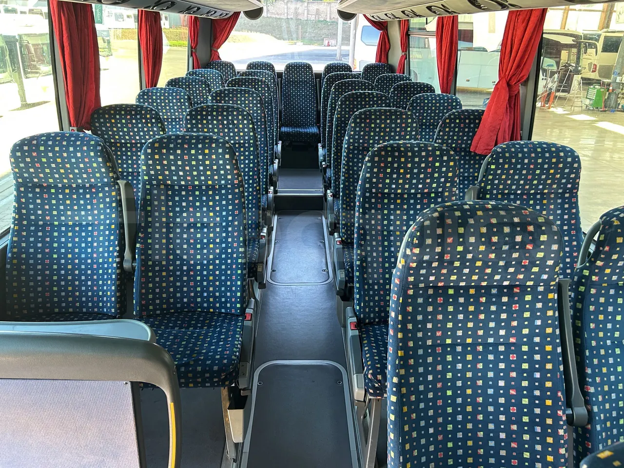Setra S415 - Reverse Seats From Middle Position