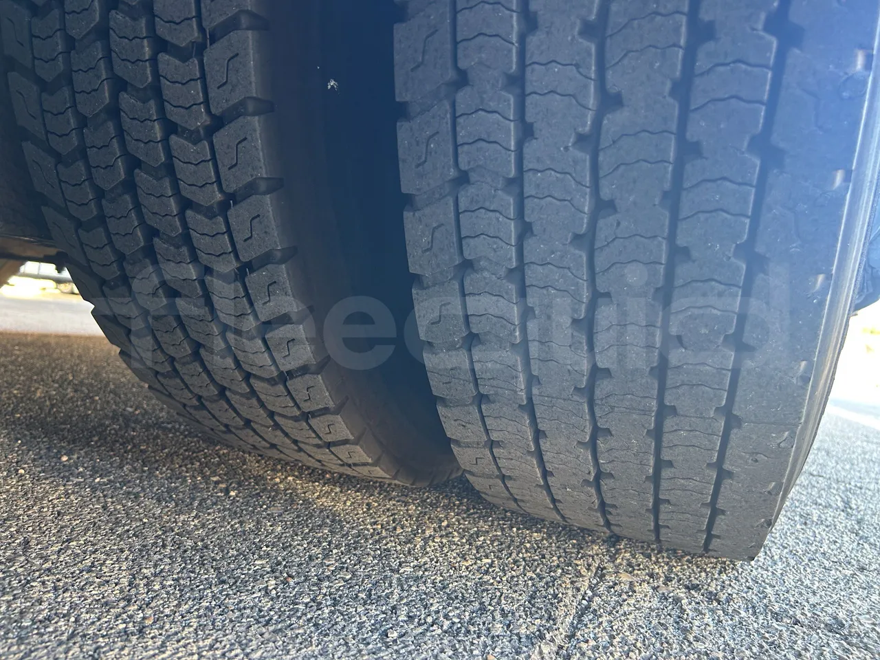 Setra S415 - Second Axle Right Side: Tyre Tread