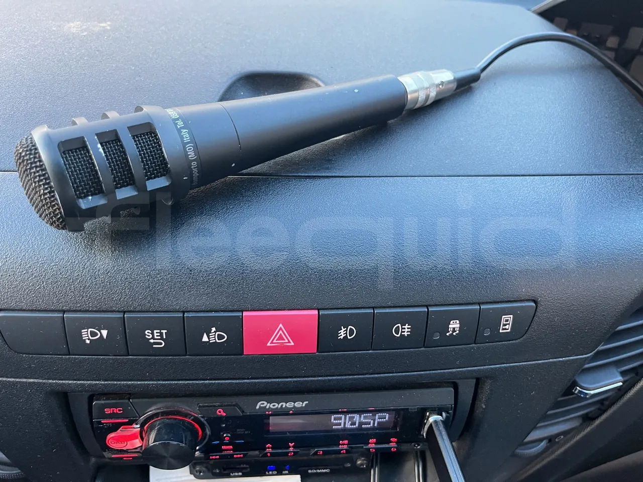 Iveco Daily - Driver Microphone