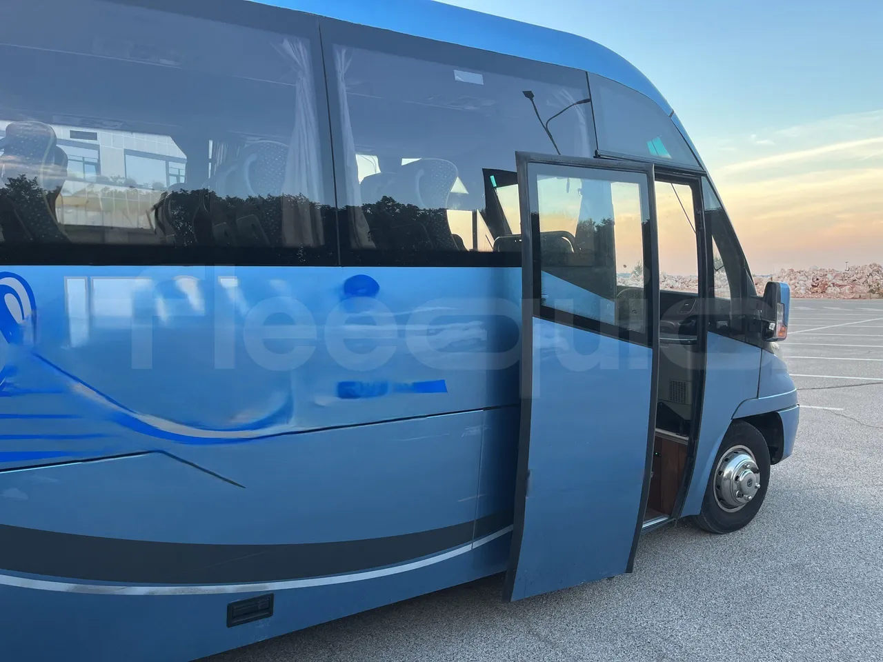 Iveco Daily - Driver Door Open