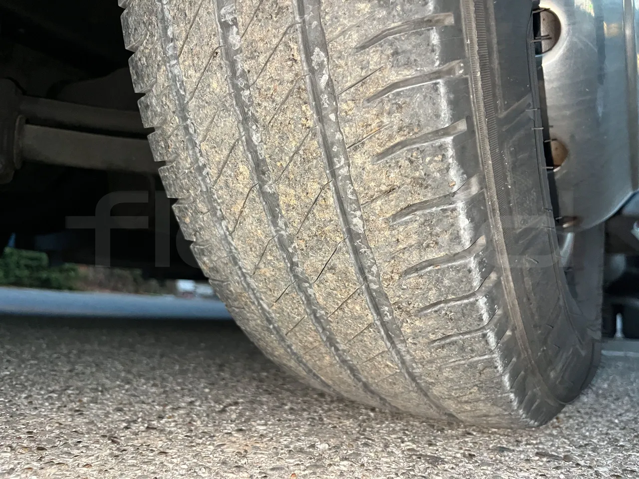 Iveco Daily - First Axle Left Side: Tyre Tread