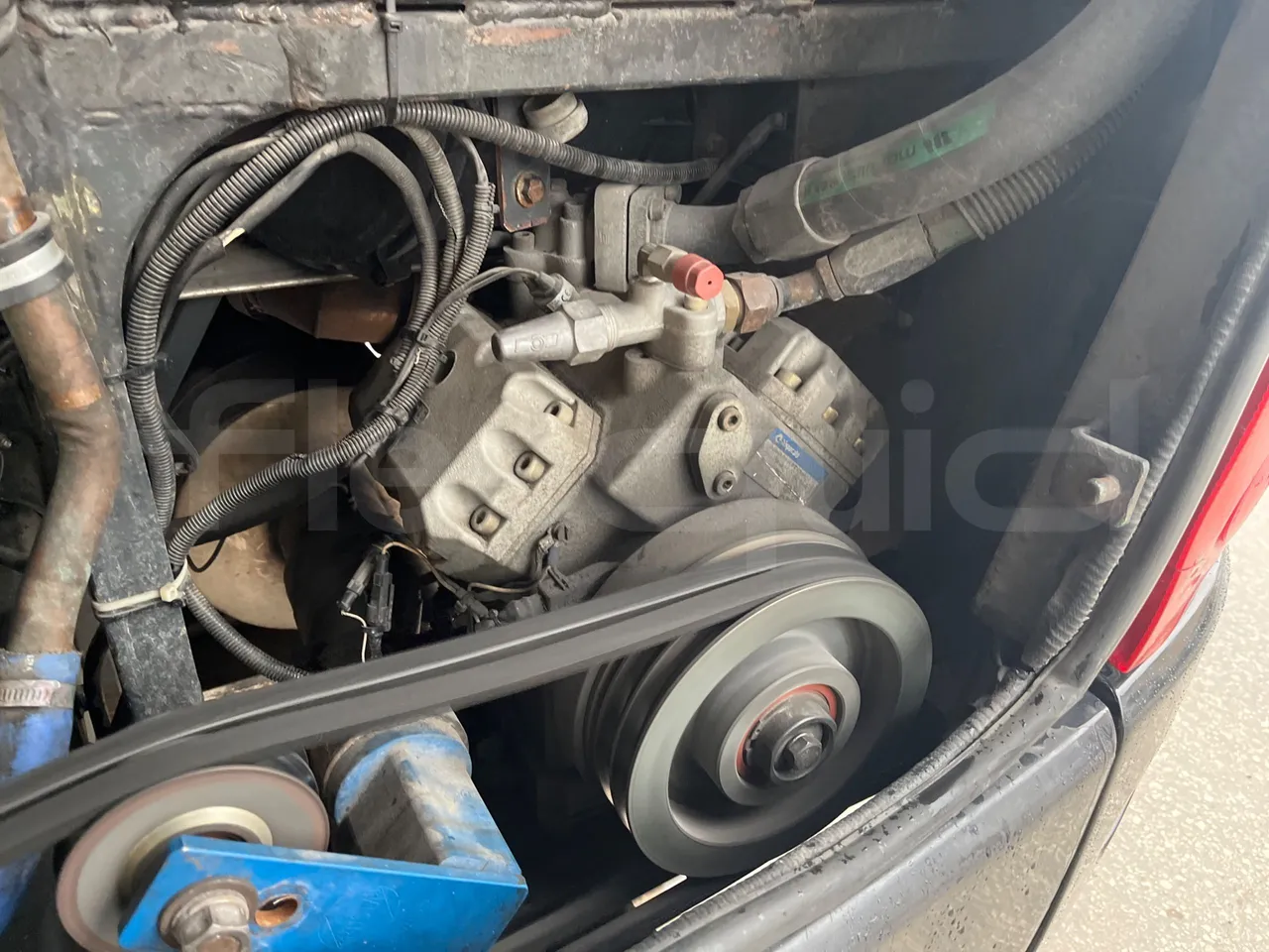 Irisbus 397E.12 397E.12 - EUR5 -  243kW - 12.920m - air conditioning compressor