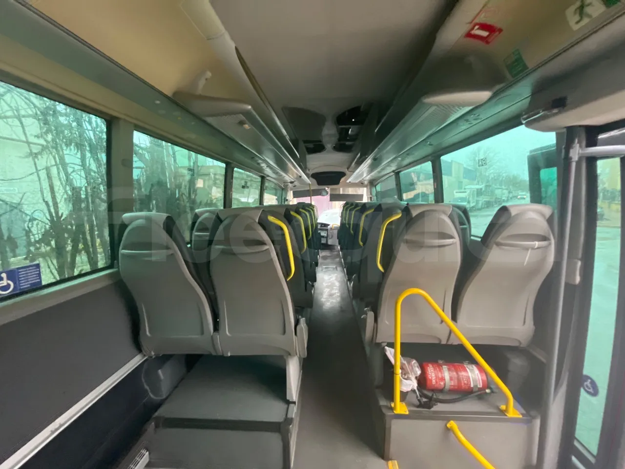 Irisbus 397E.12 397E.12 - EUR5 -  243kW - 12.920m - forward view middle aisle