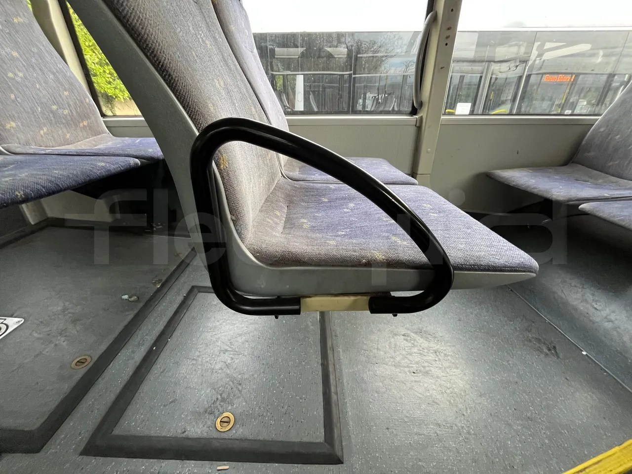 Man Lion's City A21 - EUR5 - 206kW - 11.980m - armrest detail photo