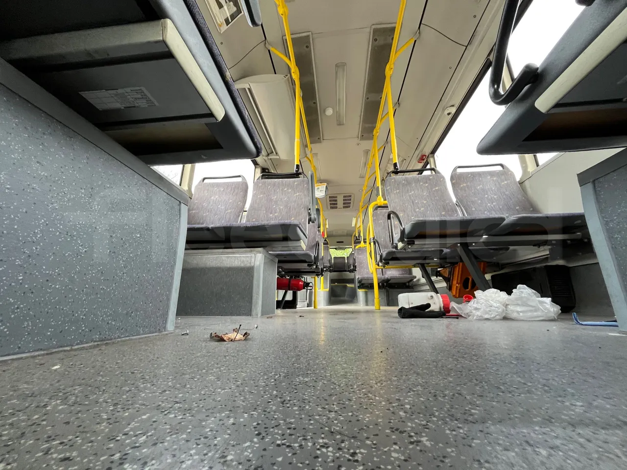 Man Lion's City A21 - EUR5 - 206kW - 11.980m - seat brackets photo