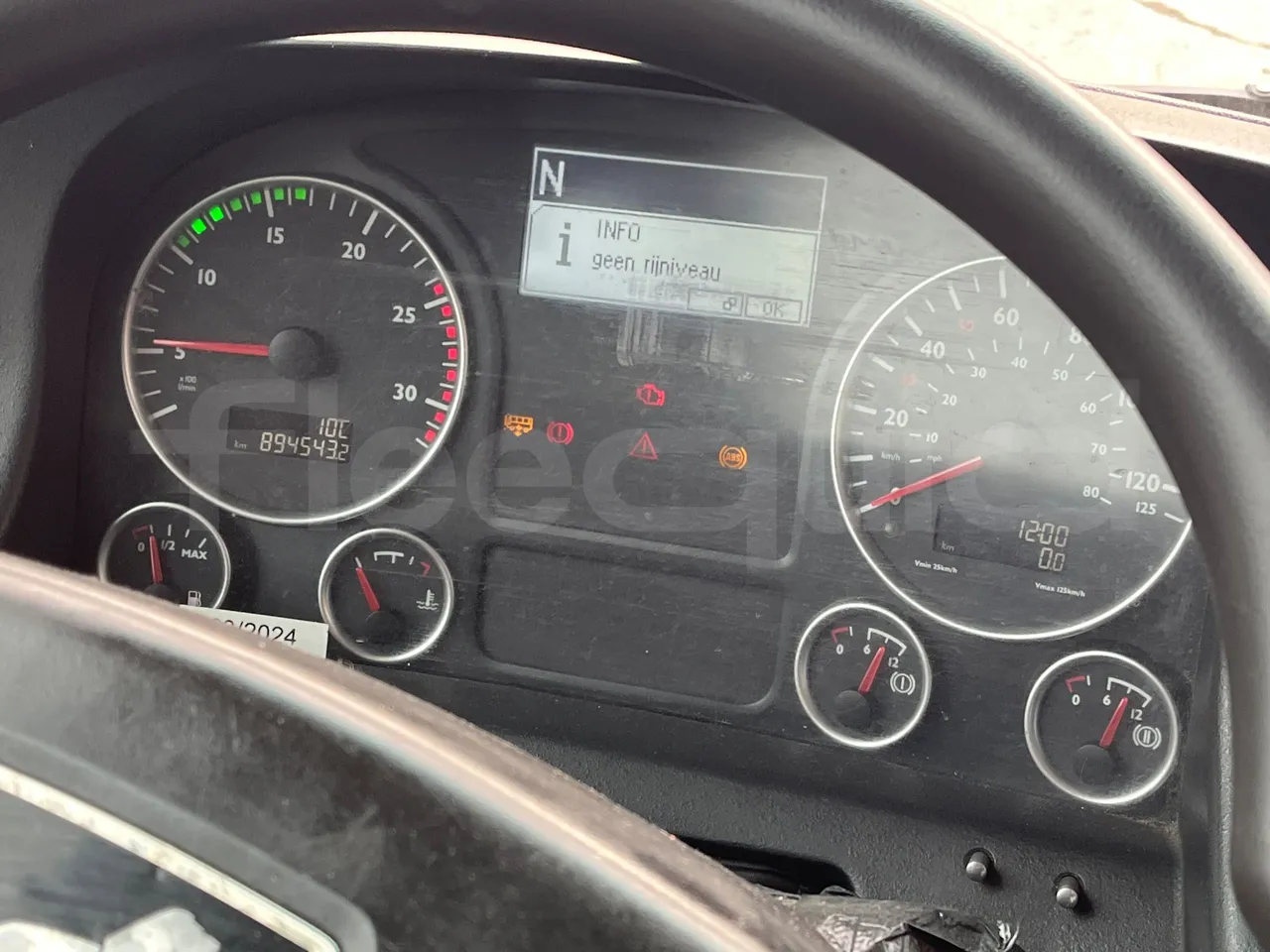 Man Lion's City A21 - EUR5 - 206kW - 11.980m - dashboard lights on