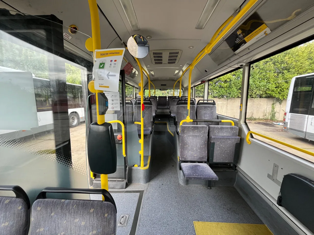 Man Lion's City A21 - EUR5 - 206kW - 11.980m - reverse view middle aisle