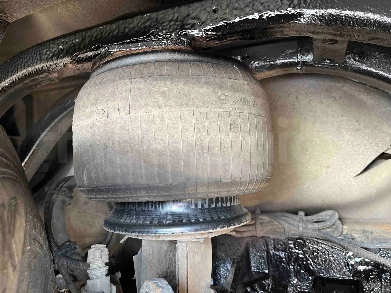 Irizar Scania I4 - Euro5 - 250 kW - 12.900mt - front air springs right