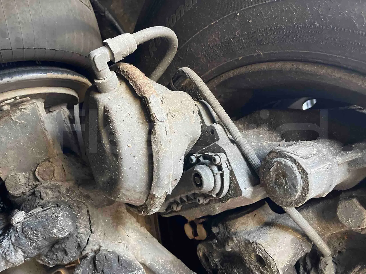 Irizar Scania I4 - Euro5 - 250 kW - 12.900mt - front brake calipers left