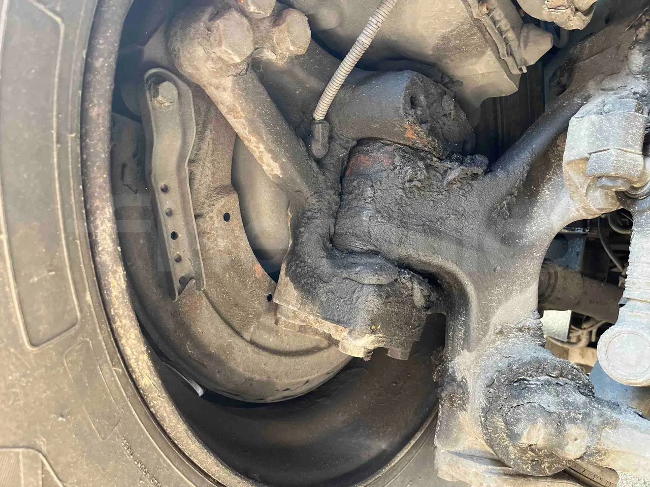 Irizar Scania I4 - Euro5 - 250 kW - 12.900mt - front discs right