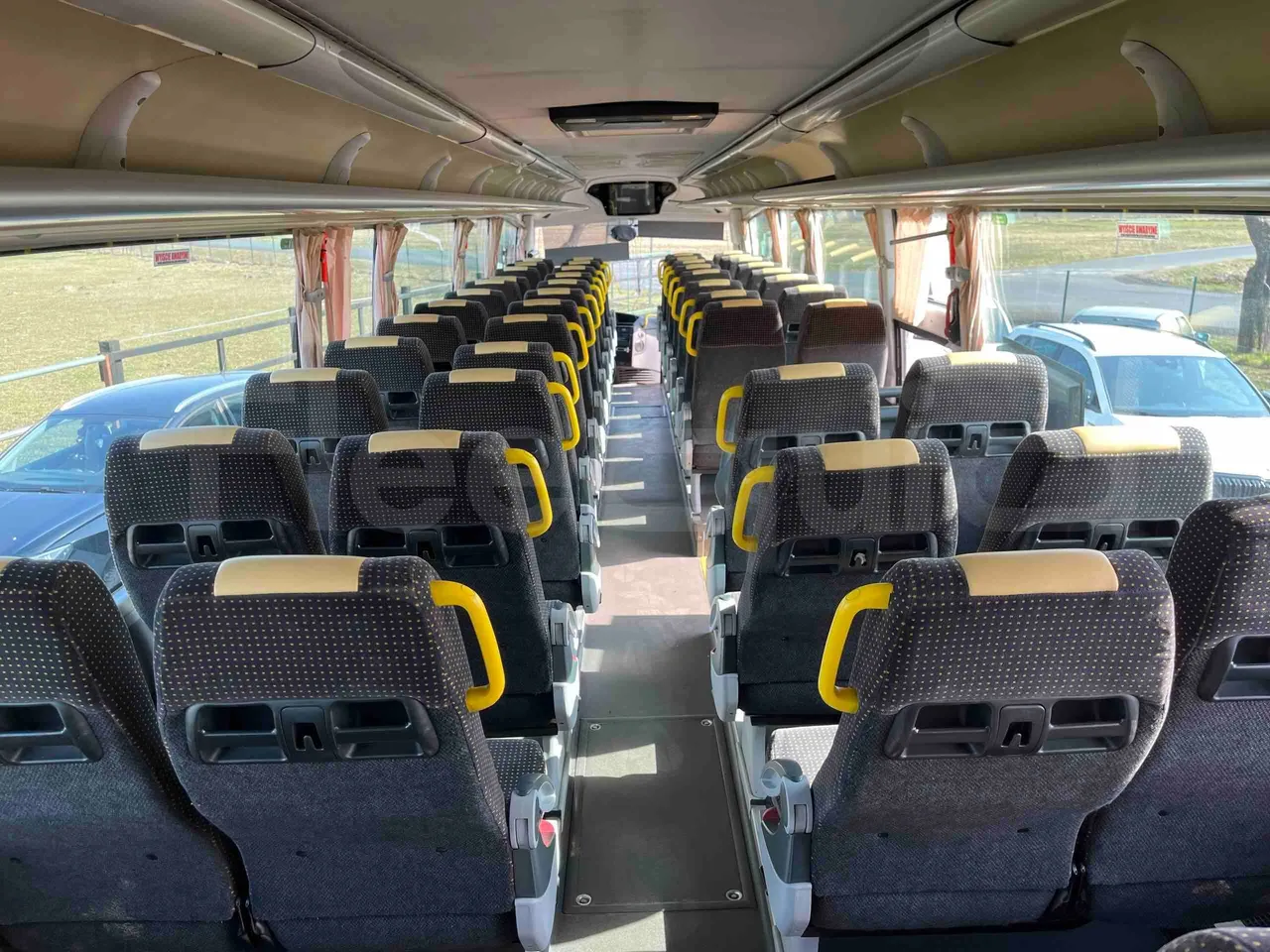 Irizar Scania I4 - Euro5 - 250 kW - 12.900mt - forward view all seats last row height