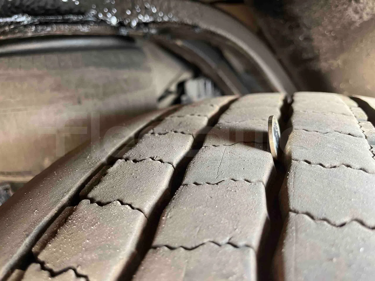 Irizar Scania I4 - Euro5 - 250 kW - 12.900mt - tread condition front tires right