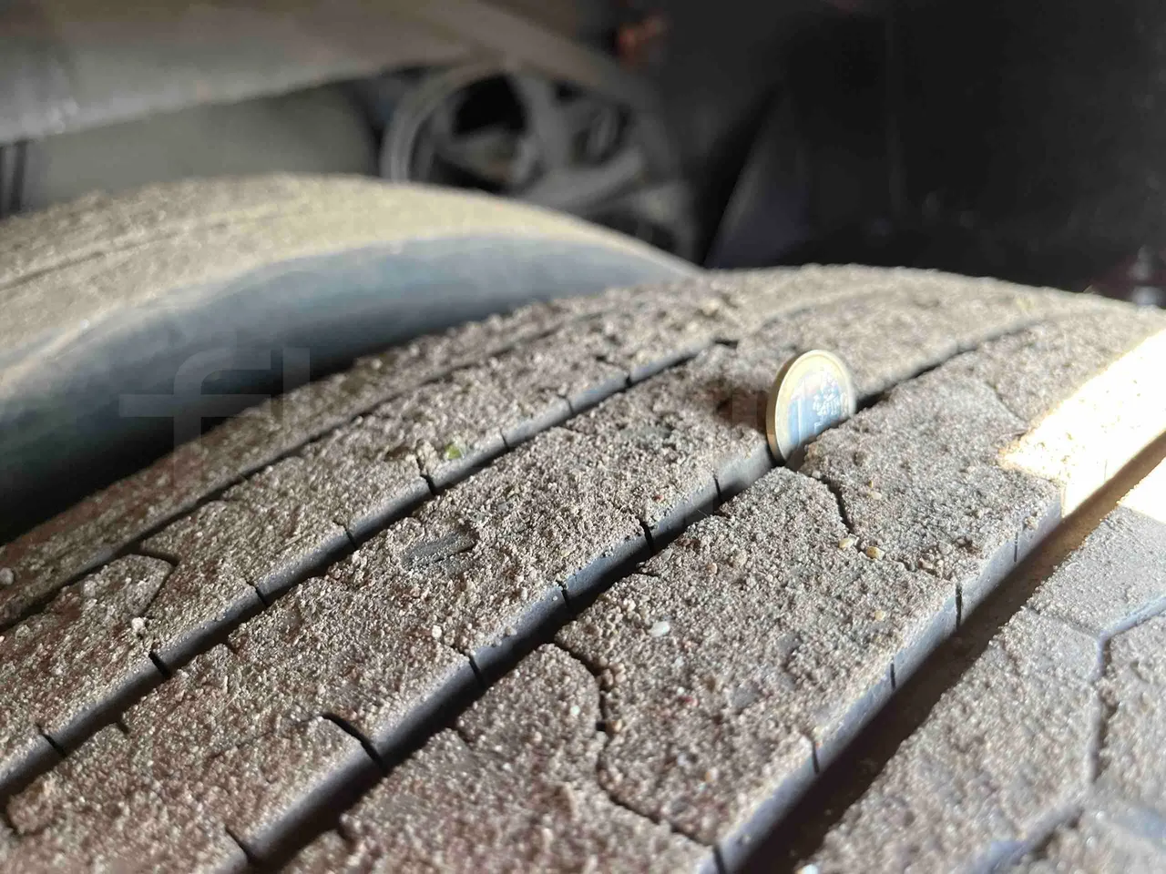 Irizar Scania I4 - Euro5 - 250 kW - 12.900mt - tread condition second axle tires right