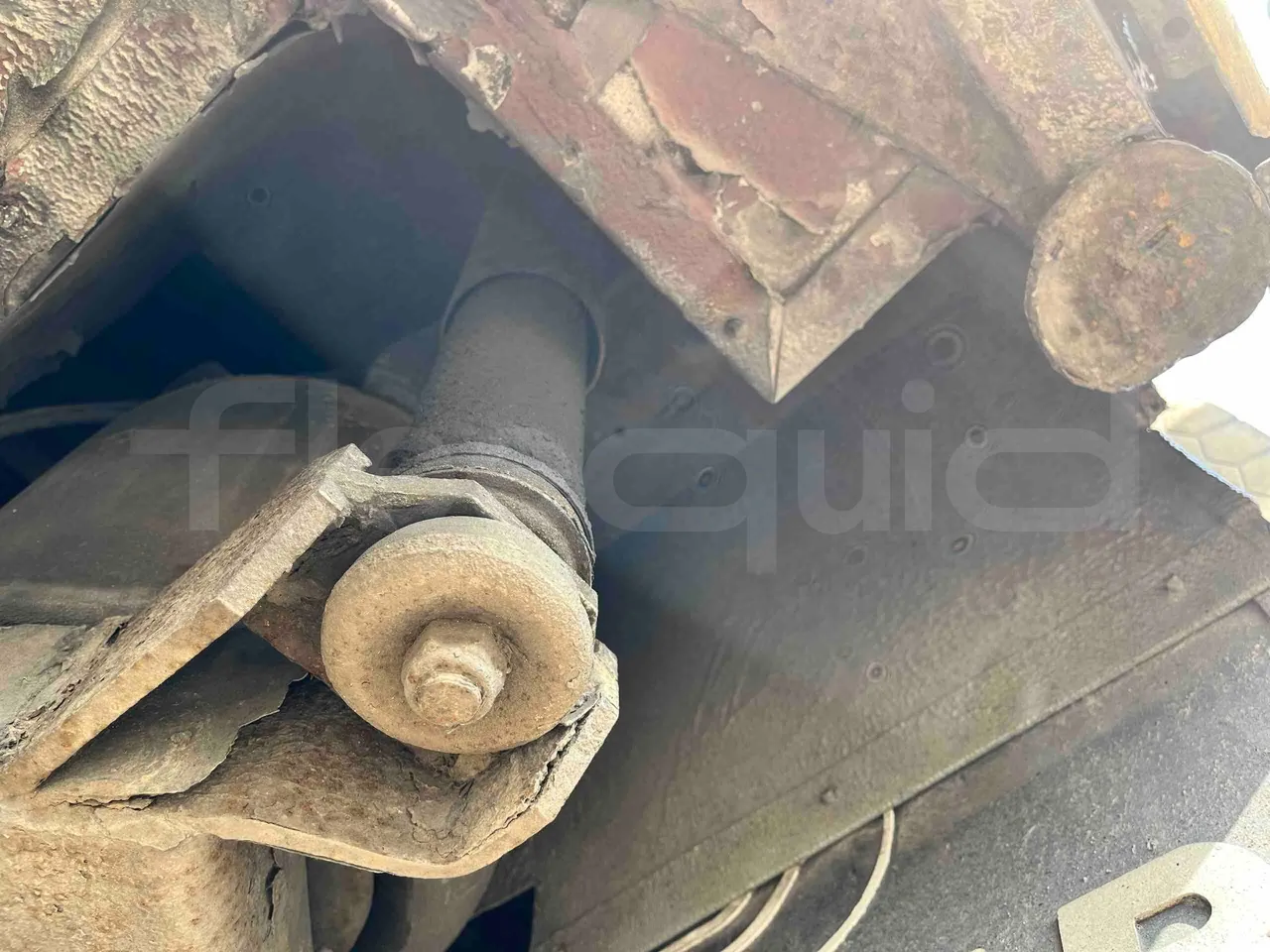 Irizar Scania I4 - Euro5 - 250 kW - 12.900mt - axle 2 shock absorbers 2 left