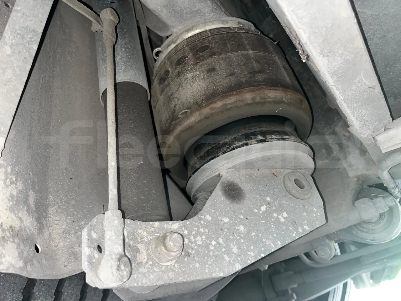 Volvo Barbi Genesis B12B/EURO 3 - 279kW - 12m - axel 2 air springs 2 left