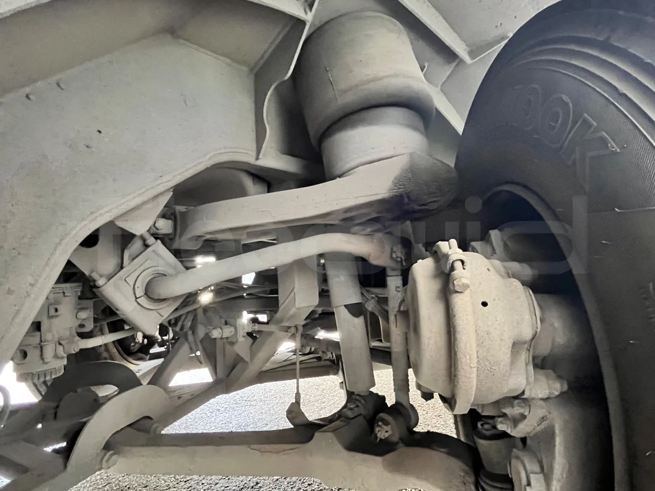 Volvo Barbi Genesis B12B/EURO 3 - 279kW - 12m - front shock absorbers left