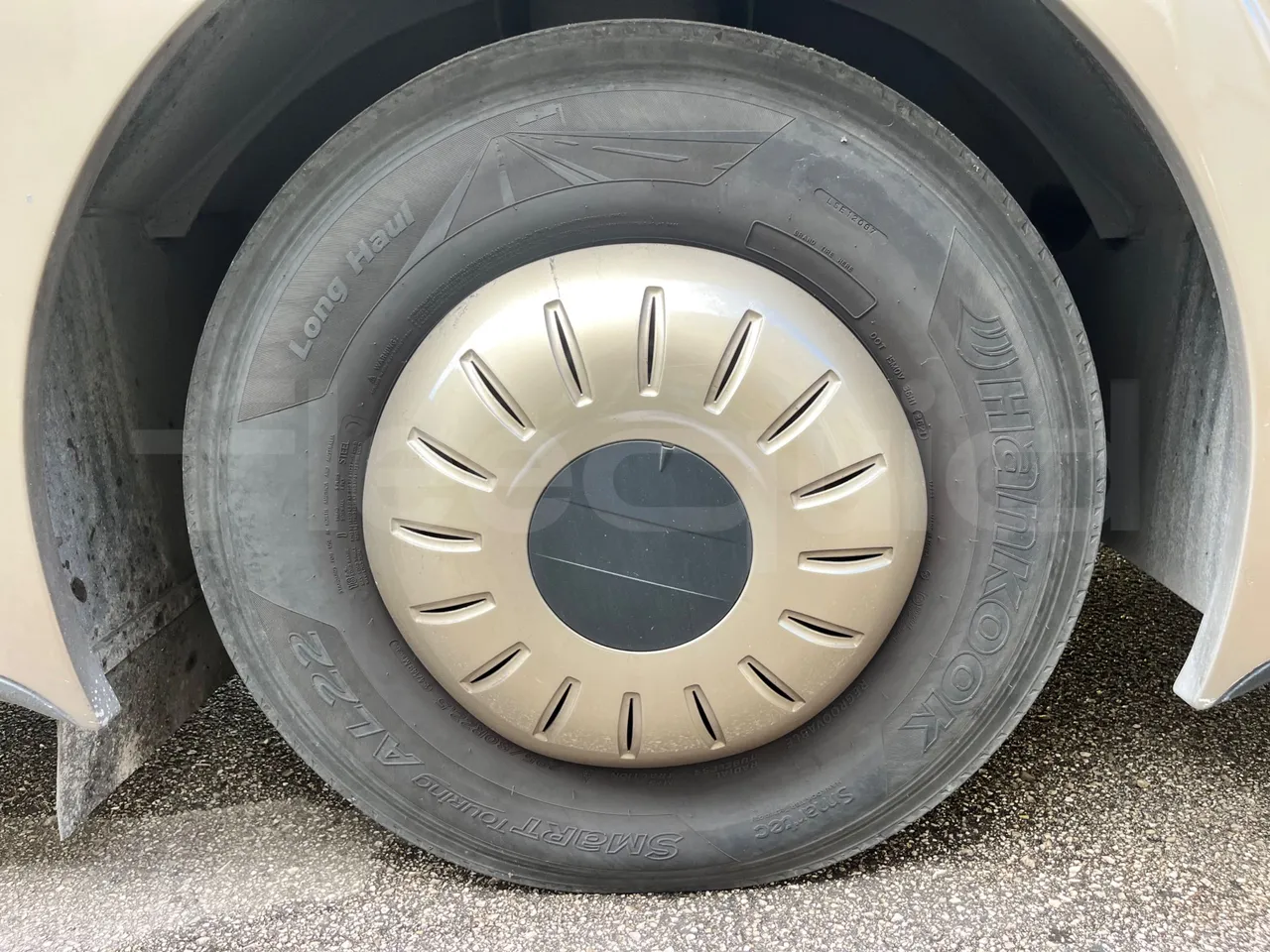 Volvo Barbi Genesis B12B/EURO 3 - 279kW - 12m - rear left tire photo