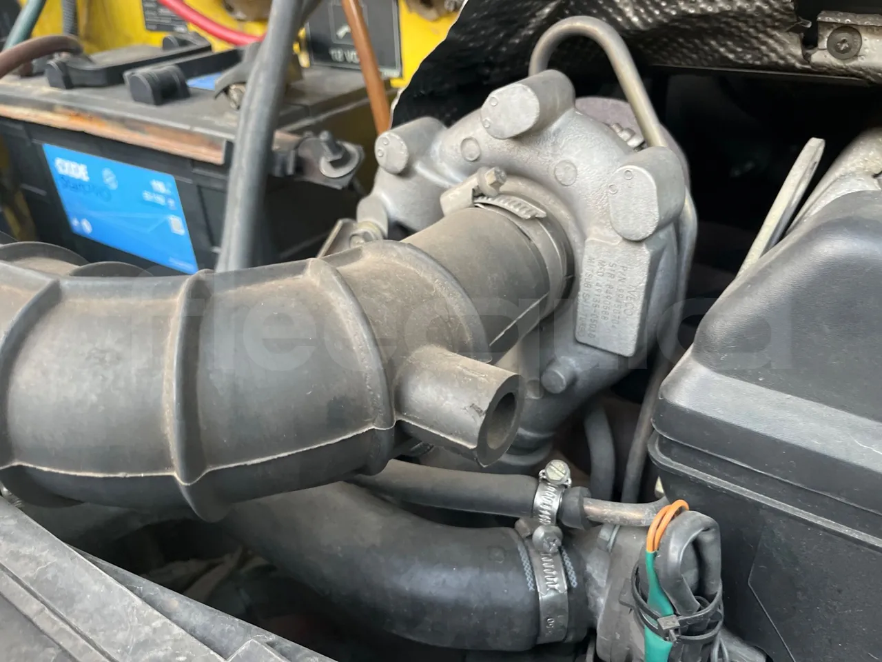 Iveco A45E10 28 - Euro2 - 76kW - 6.860mt - engine plate photo