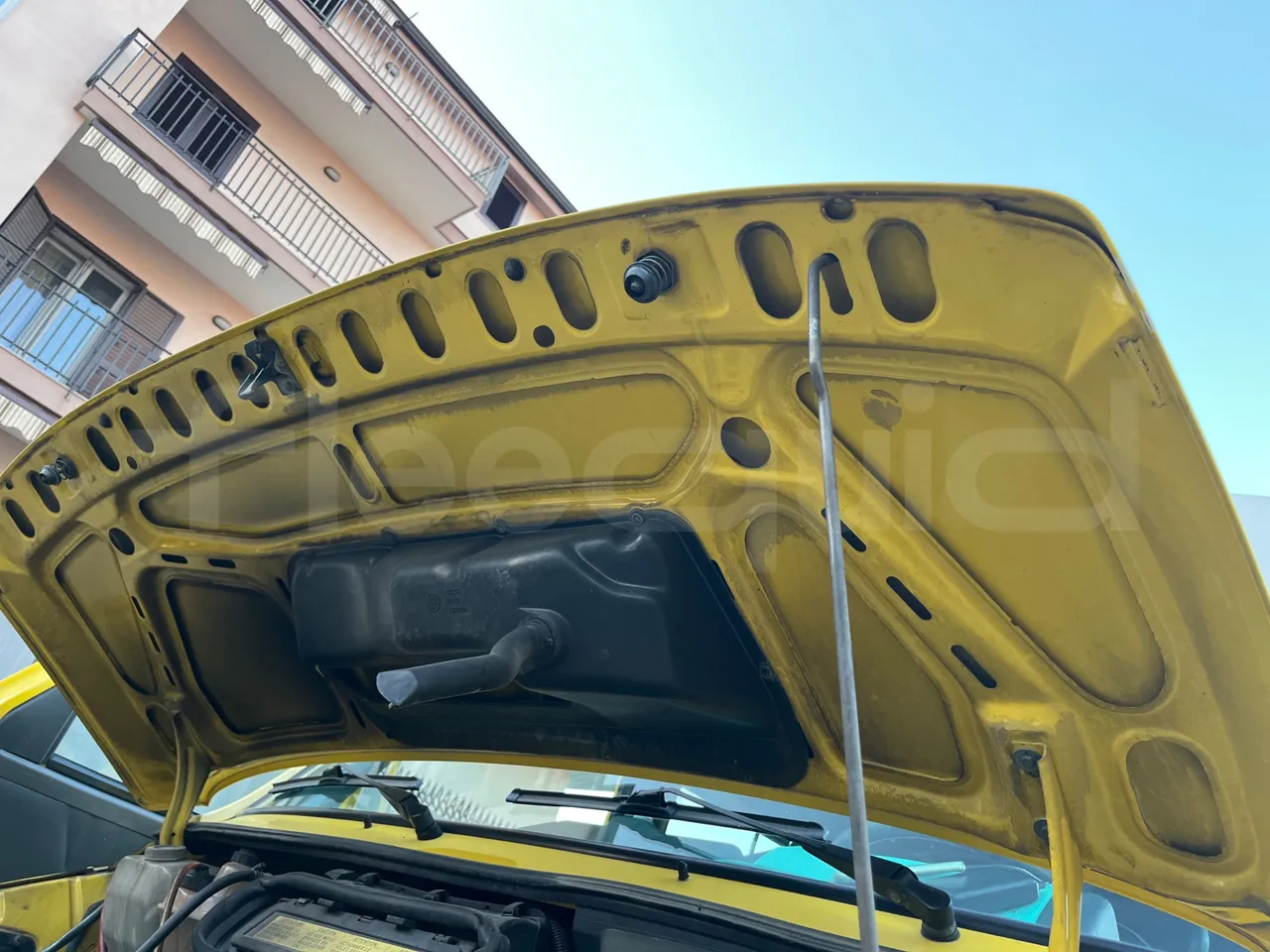 Iveco A45E10 28 - Euro2 - 76kW - 6.860mt - driver microphone accessories photo