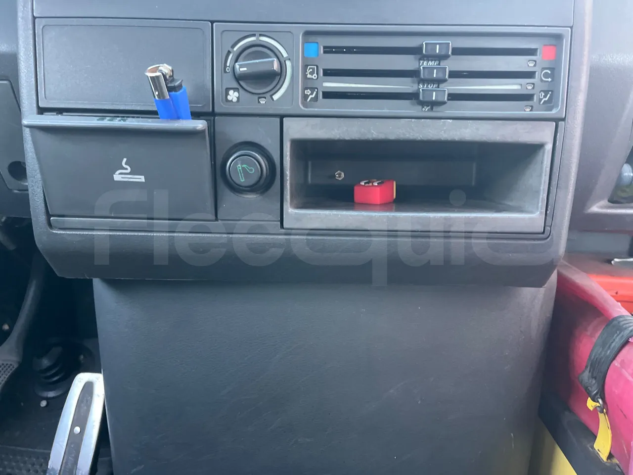 Iveco A45E10 28 - Euro2 - 76kW - 6.860mt - radio accessories photo
