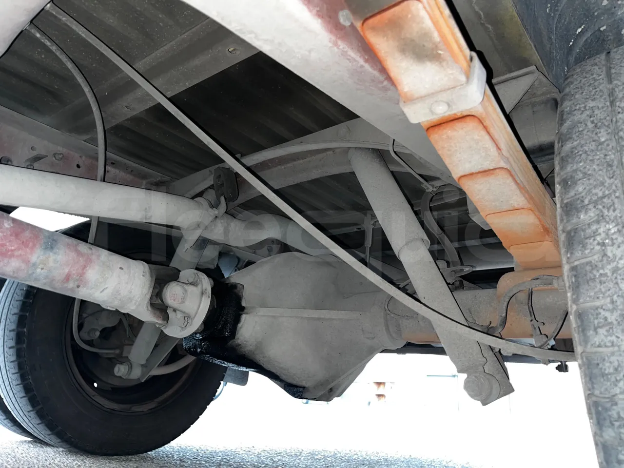 Iveco A45E10 28 - Euro2 - 76kW - 6.860mt - axel 2 air springs 1 right