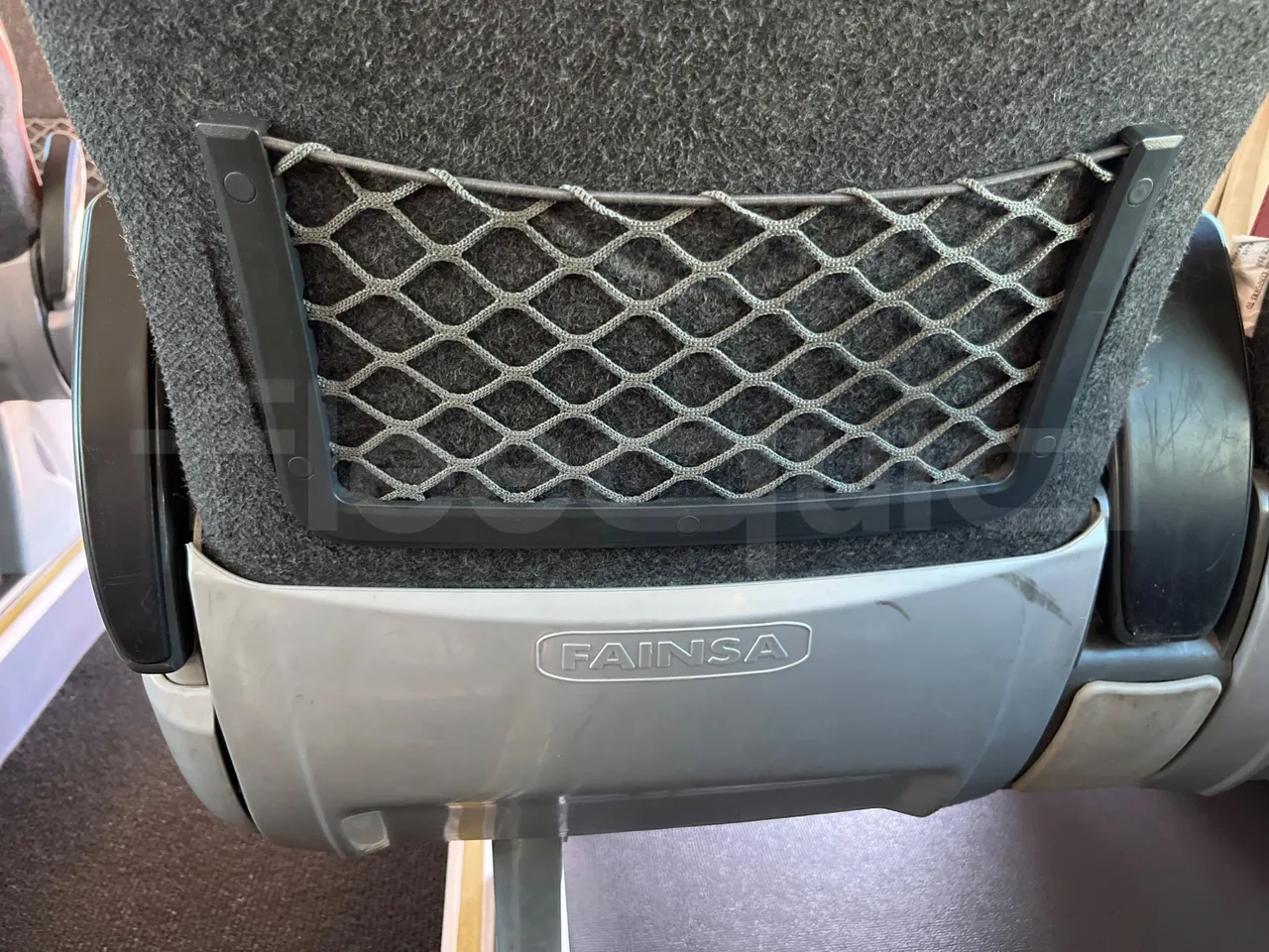 King Long XMQ6900 XMQ6900-3/ Euro 5 - 178Kw - 8,995 Mt - mesh detail photo