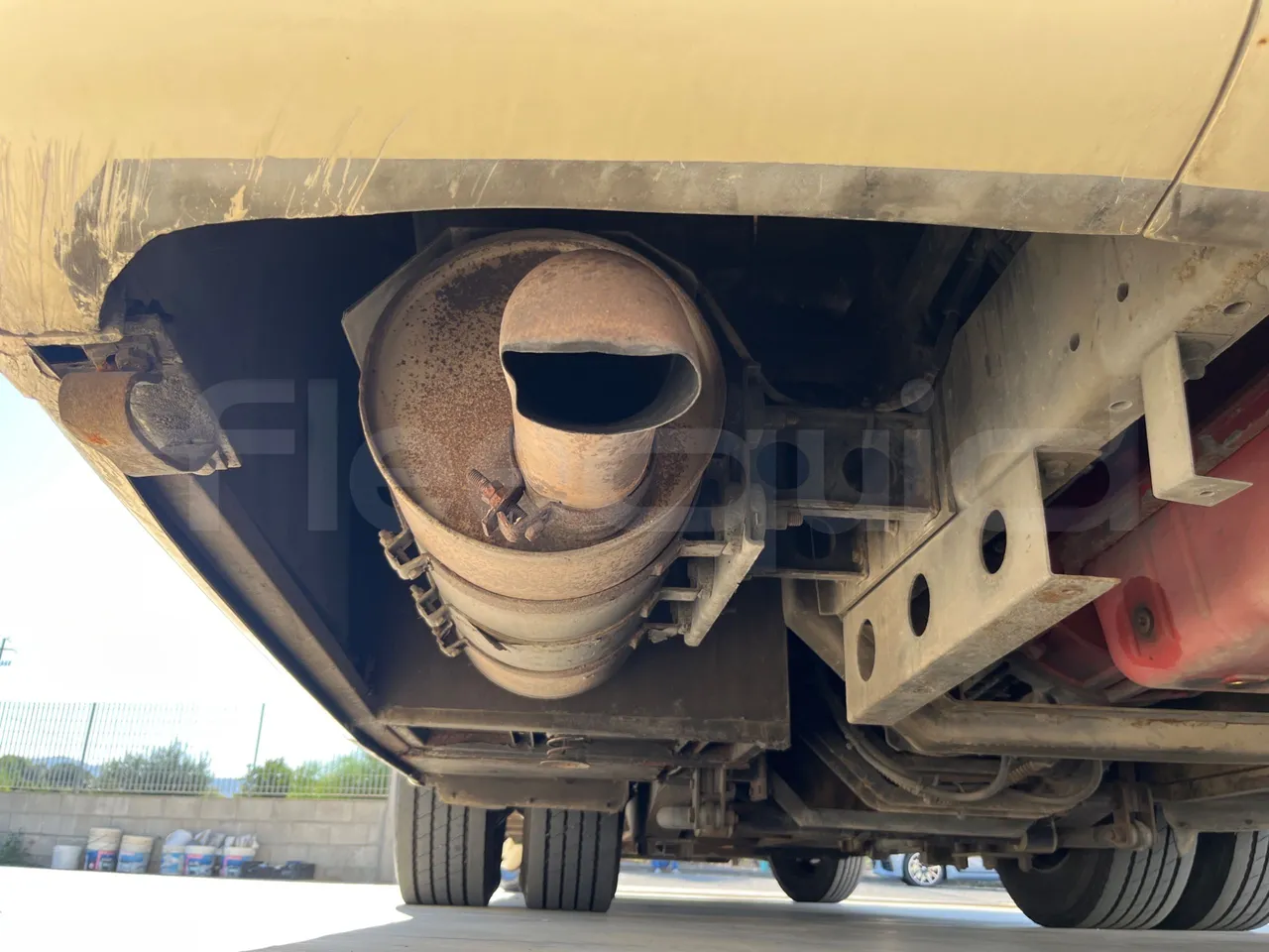 King Long XMQ6900 XMQ6900-3/ Euro 5 - 178Kw - 8,995 Mt - exhaust photo