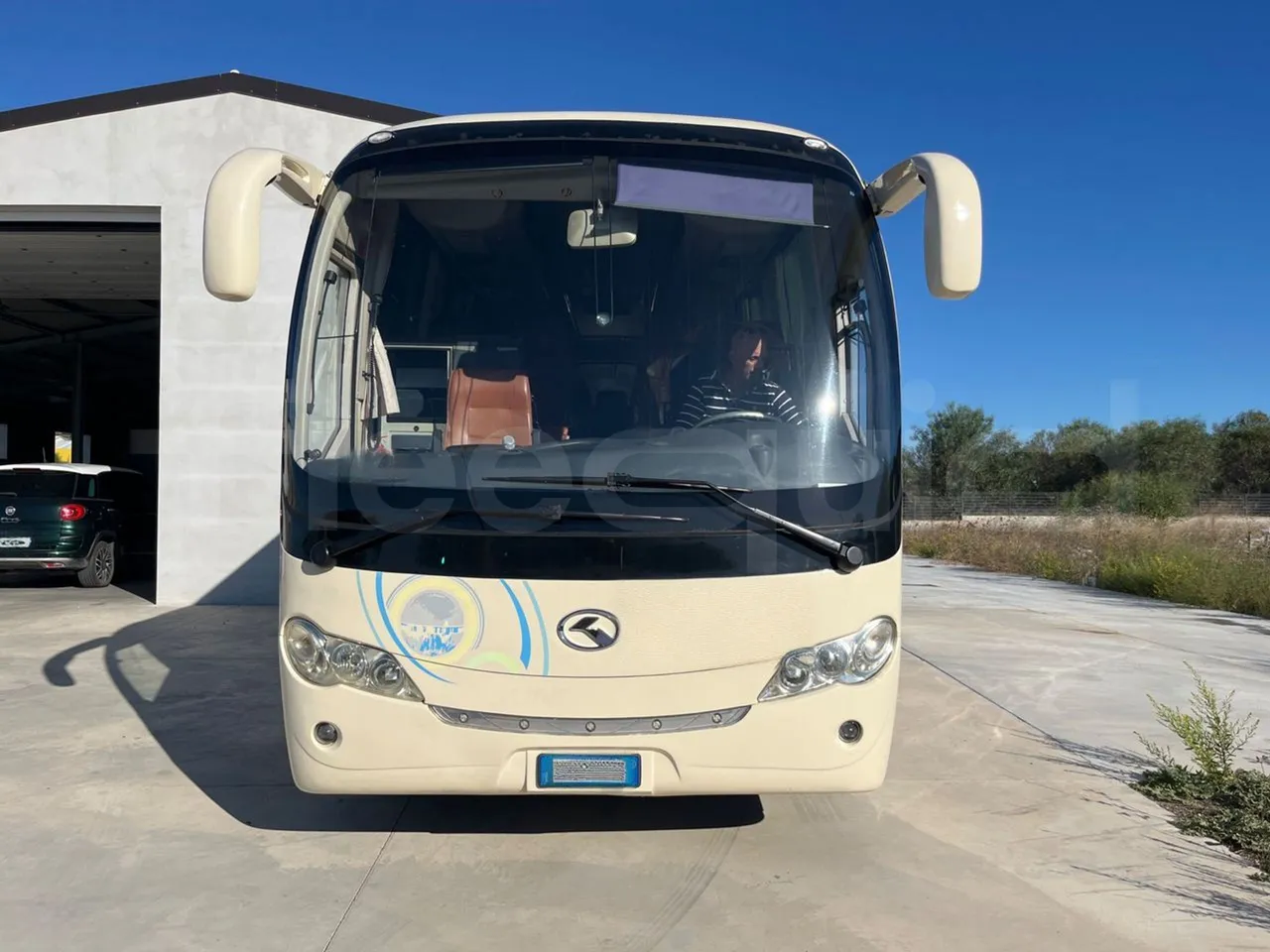 King Long XMQ6900 XMQ6900-3/ Euro 5 - 178Kw - 8,995 Mt - front photo