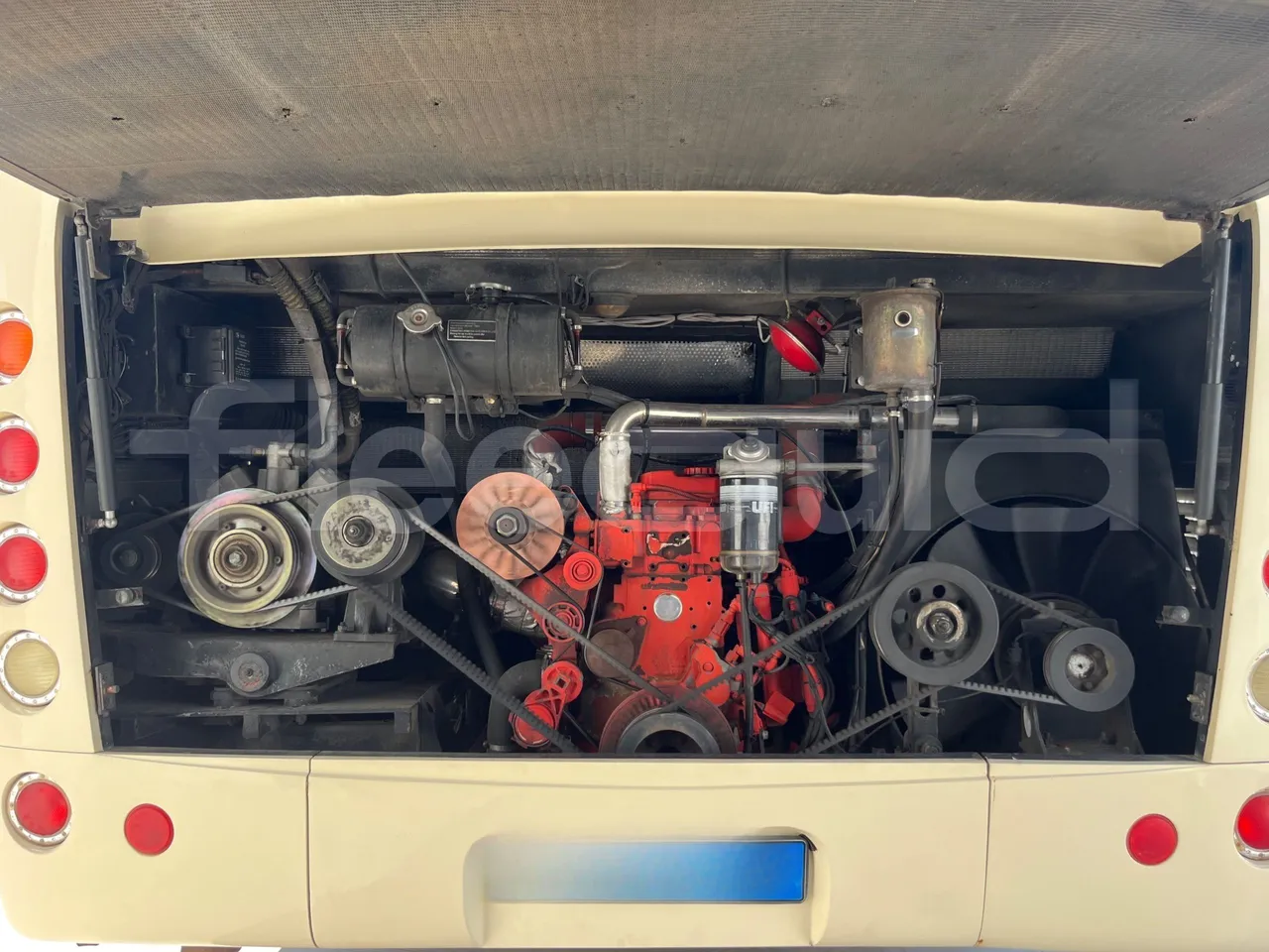 King Long XMQ6900 XMQ6900-3/ Euro 5 - 178Kw - 8,995 Mt - rear hatch open
