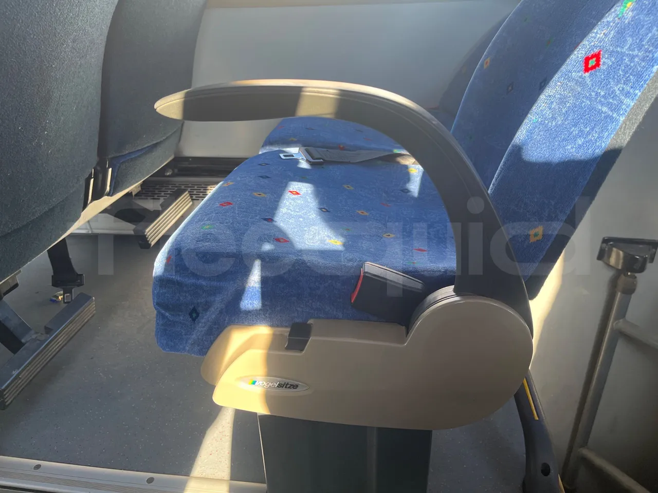 Iveco 389 - Armrest