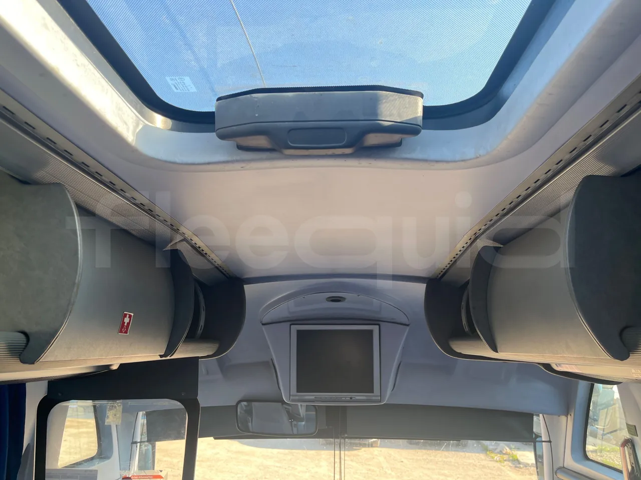 Iveco 389 - Usb Charging