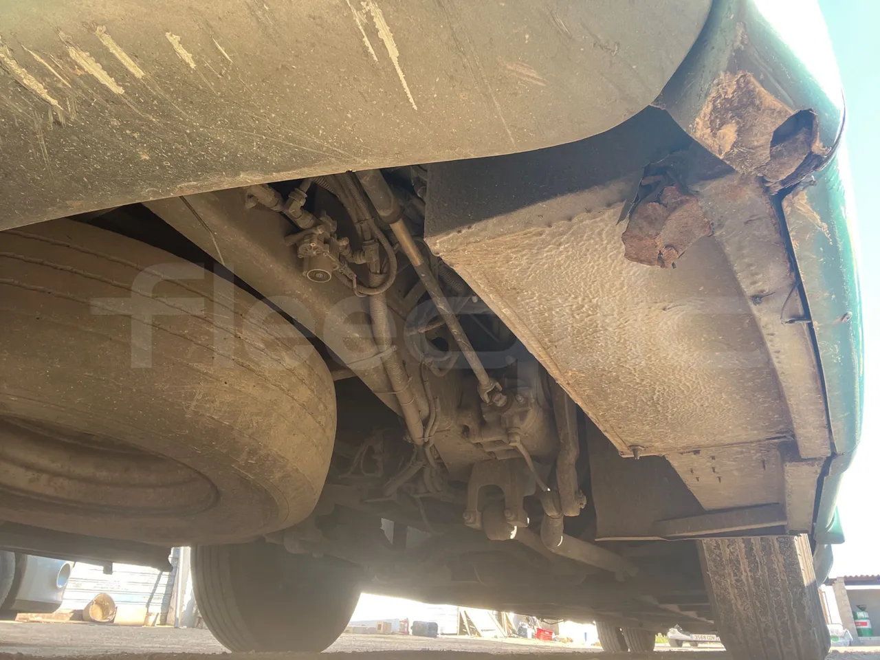 Iveco 389 - First Axle Left Side