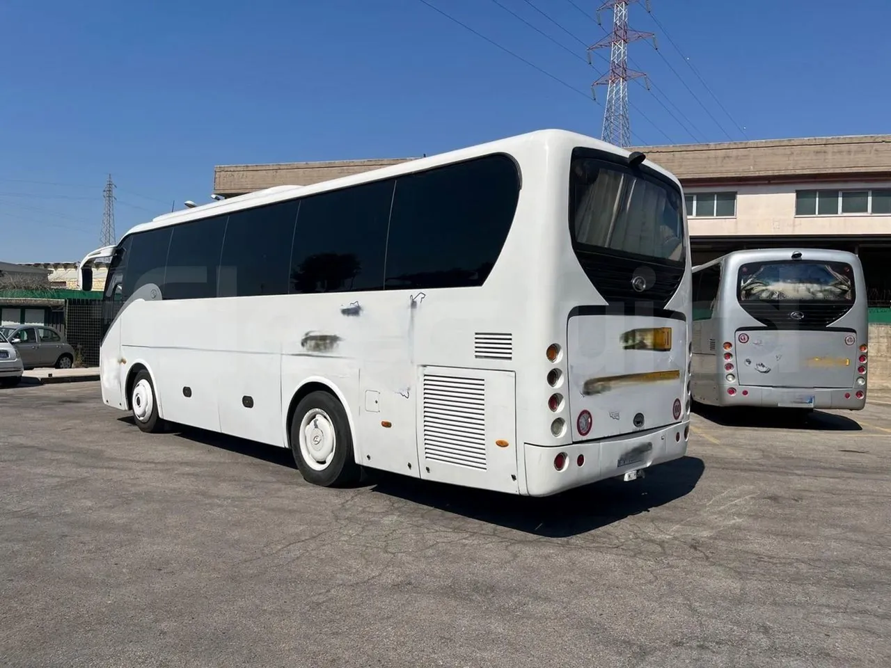 King Long XMQ6900 - 3/4 left rear side