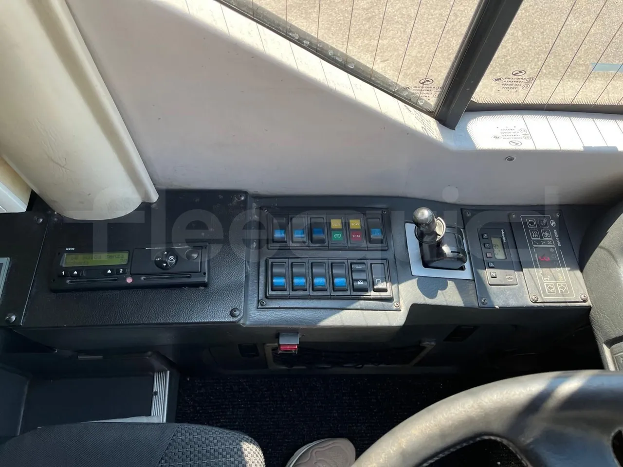 King Long XMQ6900 - onboard devices 1