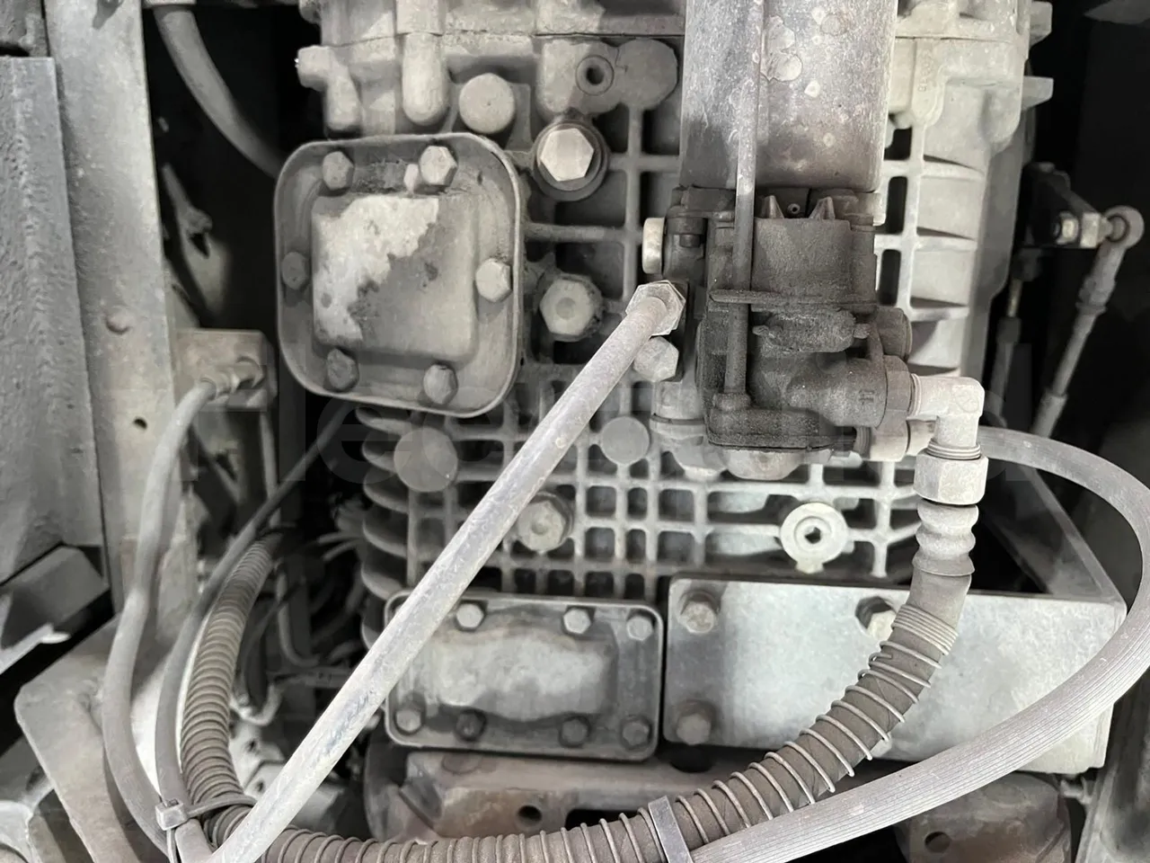 King Long XMQ6900 - gearbox photo