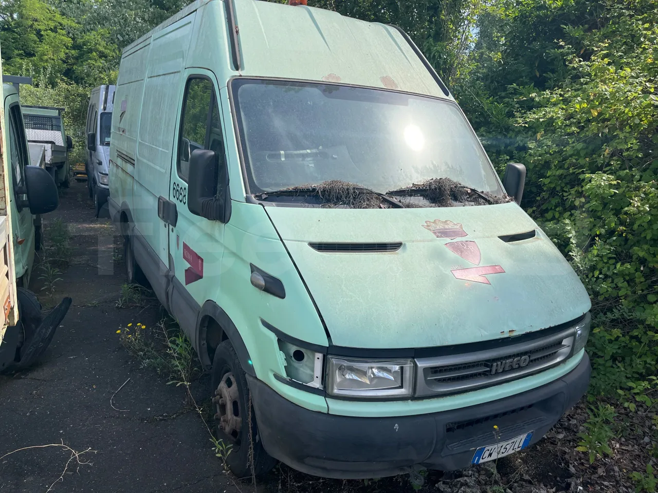 Iveco Daily 35/A - EUR3 - 85.3kW - 5.921m - 3/4 front right doors (mandatory for bus to scrap)