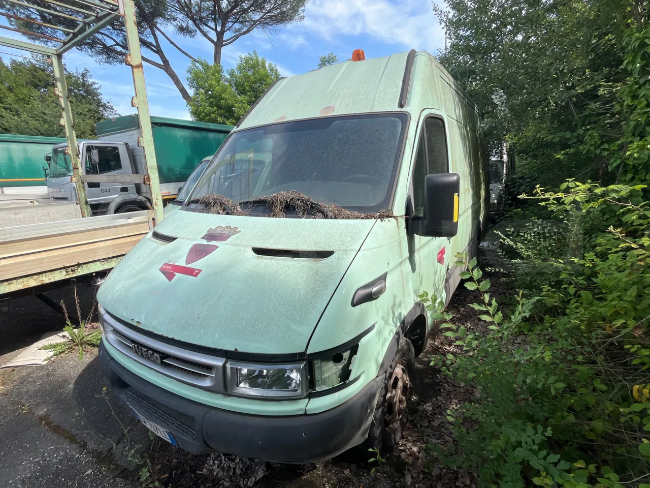 Iveco Daily 35/A - EUR3 - 85.3kW - 5.921m - Base cover photo