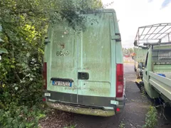 Iveco Daily 35/A - EUR3 - 85.3kW - 5.921m - rear hatch closed